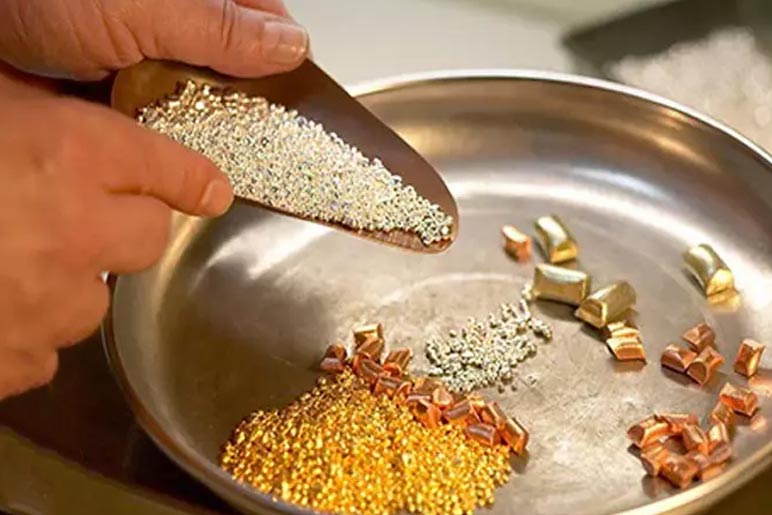 طلای سفید چیست و چه تفاوتی با نقره، استیل و پلاتین دارد؟
